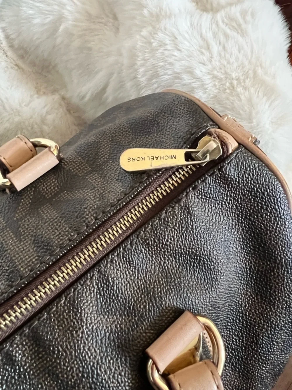 Michael Kors Brown Monogram Grayson Satchel with Gold Hardware vintage - Picture 8 of 16